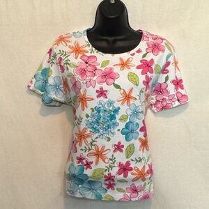 H-176 White Stag Tee Colorful Floral Print Short‎ Sleeve Pullover Tee Shirt Sz M
